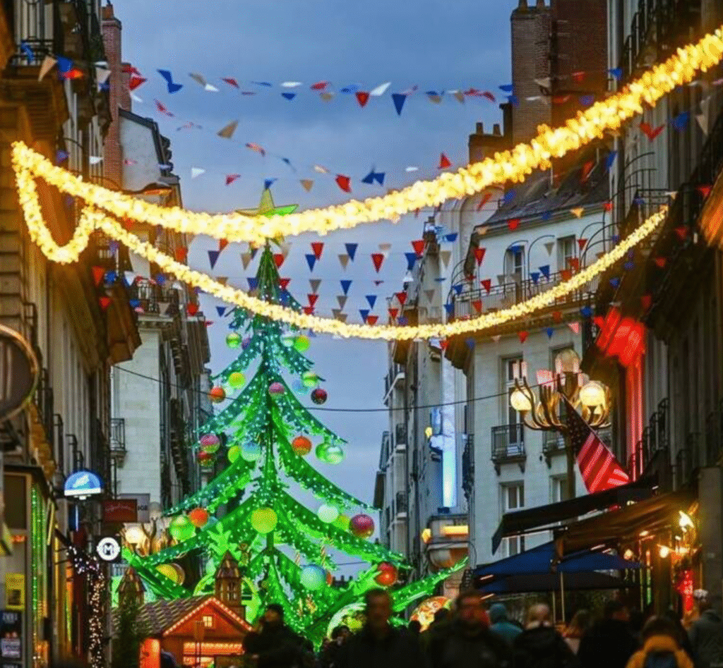 Nantes se prépare à briller : les illuminations de Noël et du Voyage en hiver arrivent