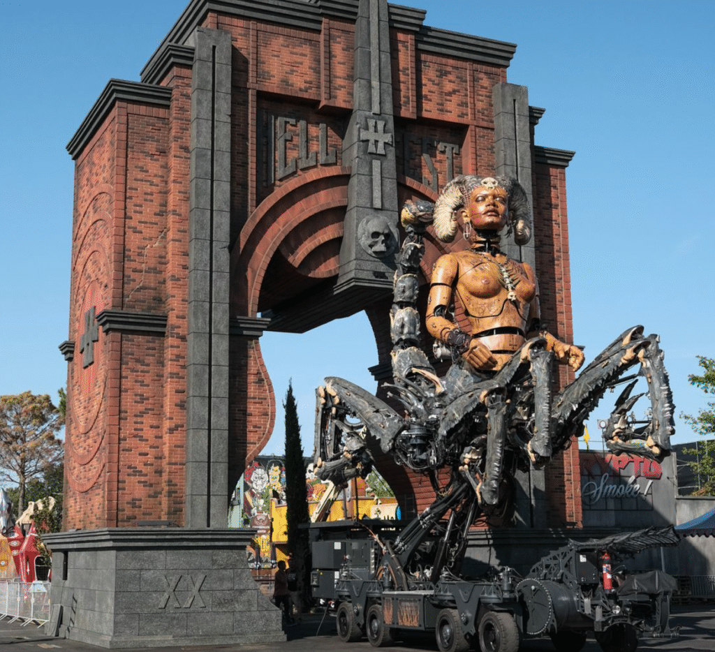 La Gardienne des Ténèbres du Hellfest s’offre une virée à Calais avant son retour à Clisson