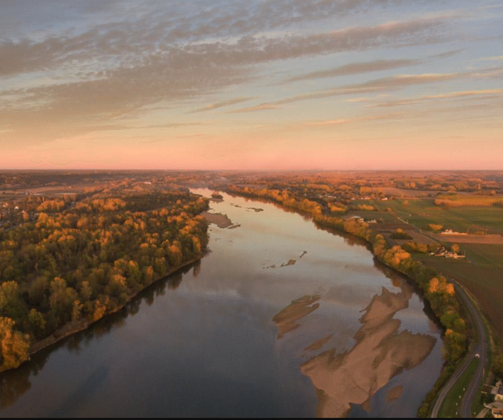 Trois ans d’enquête révèlent une pollution généralisée aux microplastiques dans la Loire