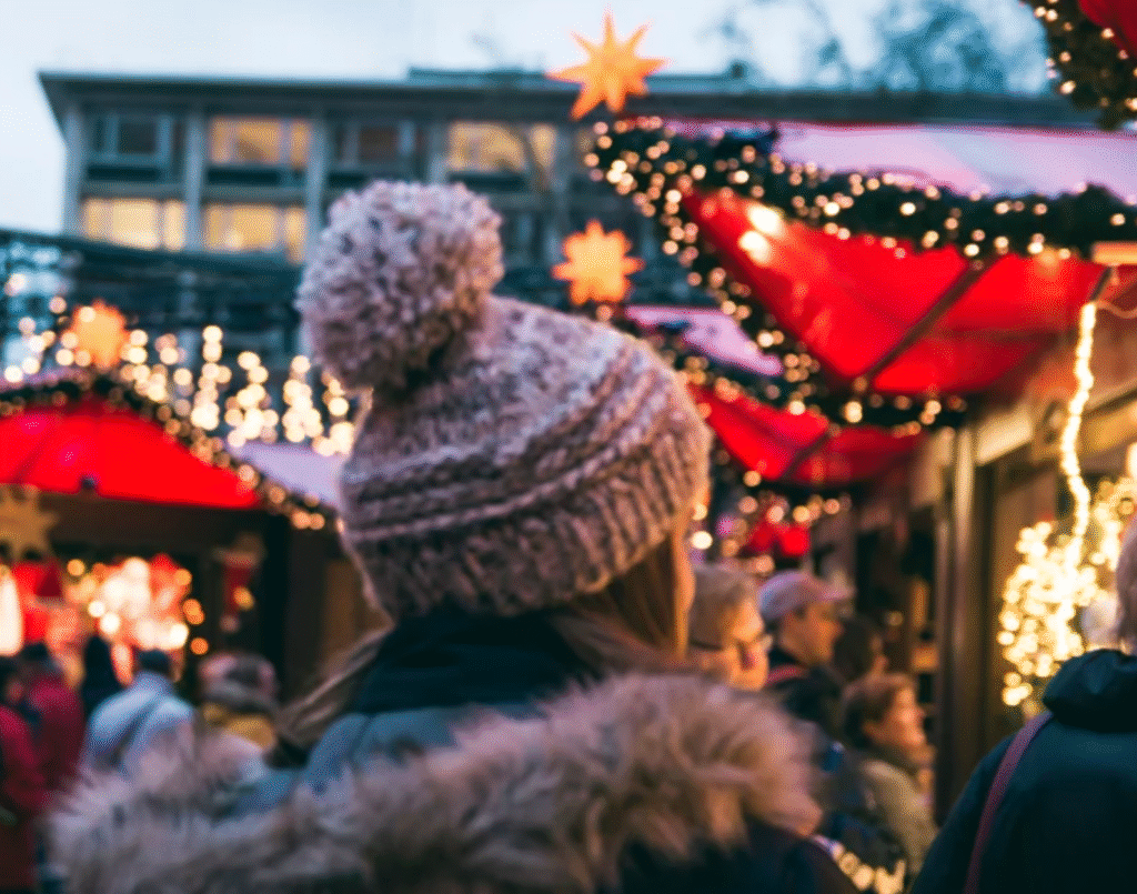Noël illumine le centre-ville de Nantes : 200 commerçants unis pour un parcours féerique
