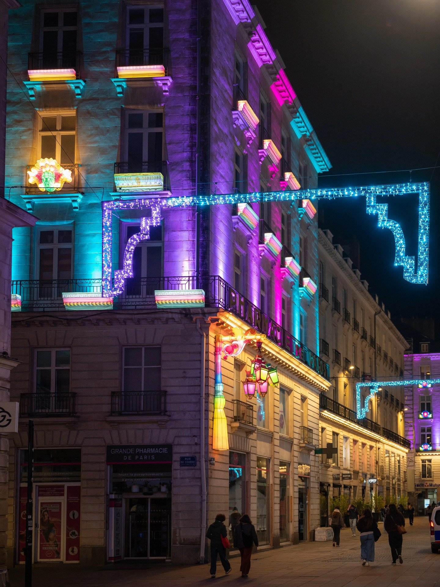 Voyage-en-hiver-1 Illuminations de Noël : 66 rues et 14 places s’illuminent à Nantes cette semaine