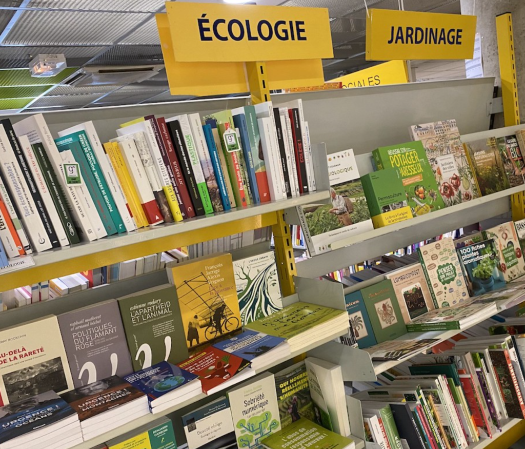 Braderie XXL : des milliers de livres à 2 € à Nantes
