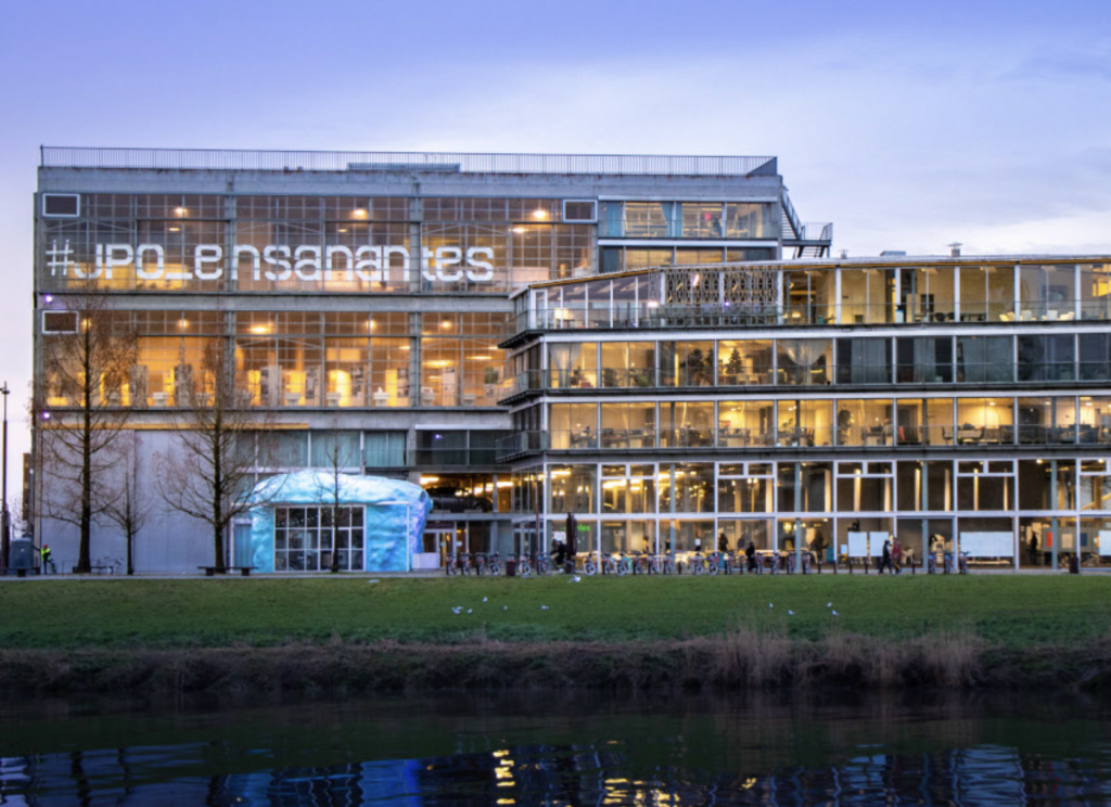 ENSA de Nantes : livrée en 2009, l’école d’architecture réclame réparation pour malfaçons