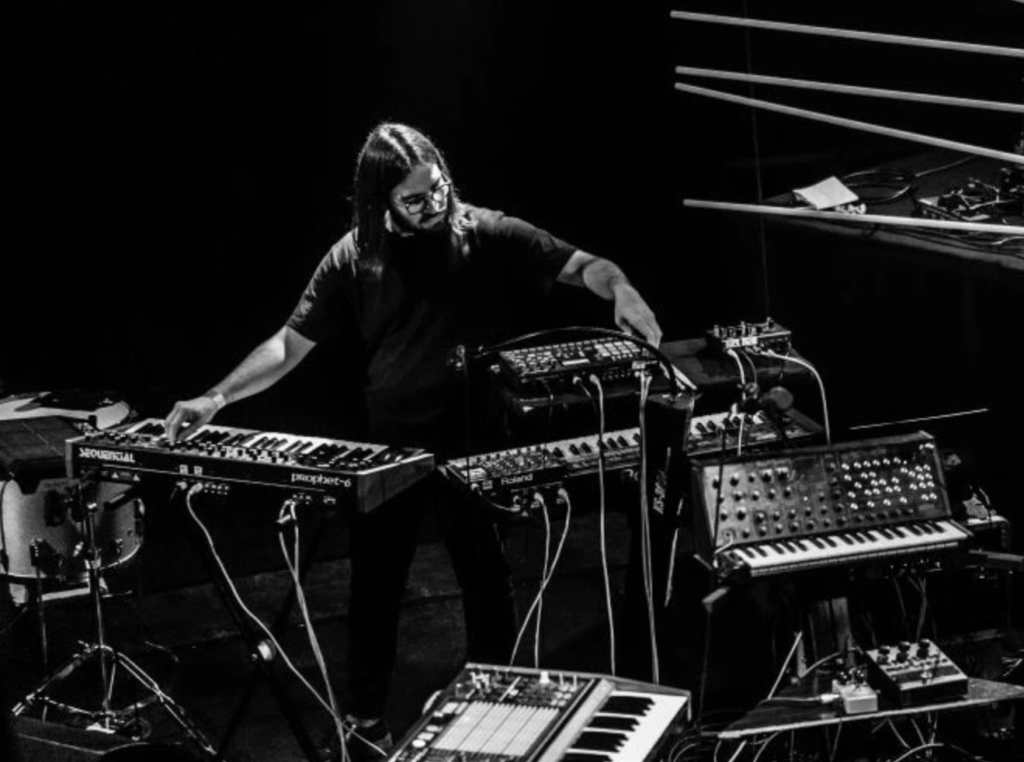 Stereolux accueille un stage de création musicale électro animé par le duo ATOEM