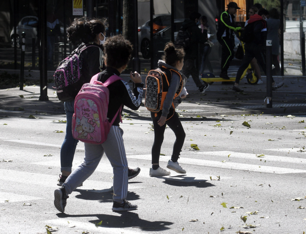 Tempête Goretti : cafouillage autour des fermetures d’écoles et incompréhension des familles