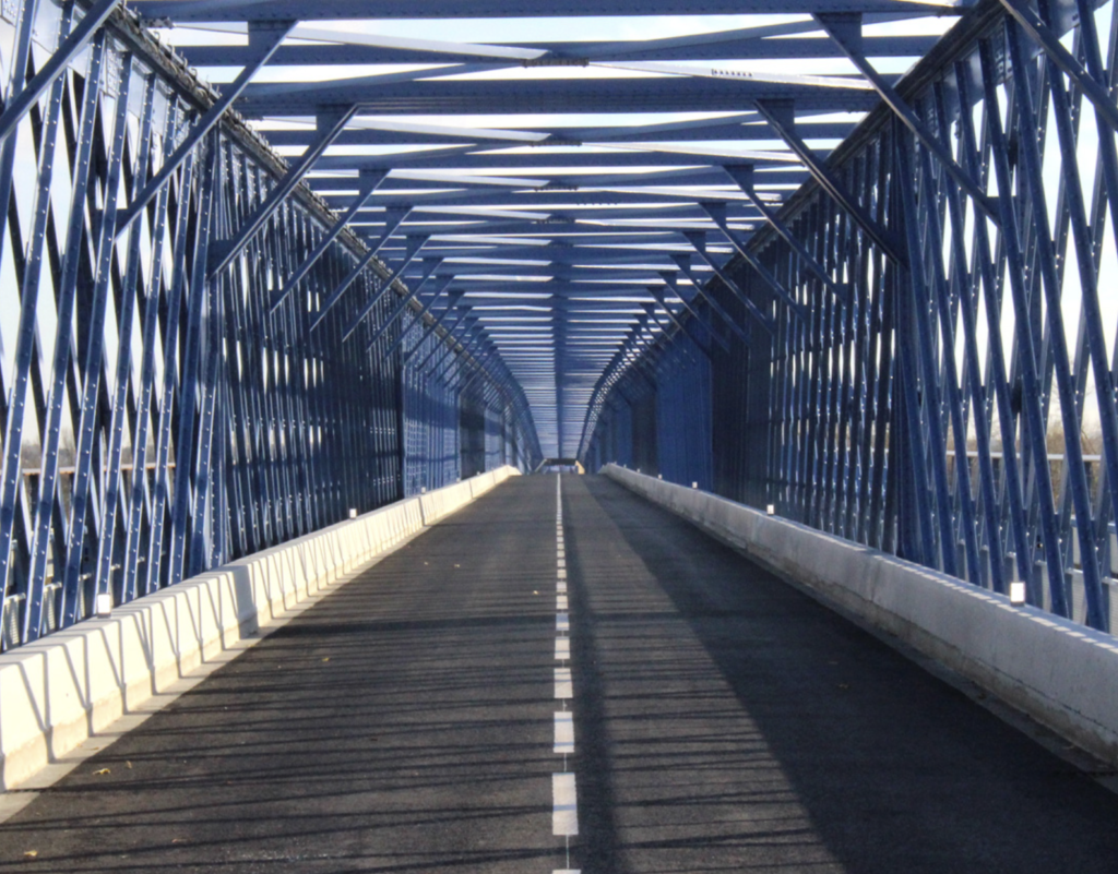 Ponts de Mauves-sur-Loire : réouverture, priorité signalée et restrictions toujours en vigueur