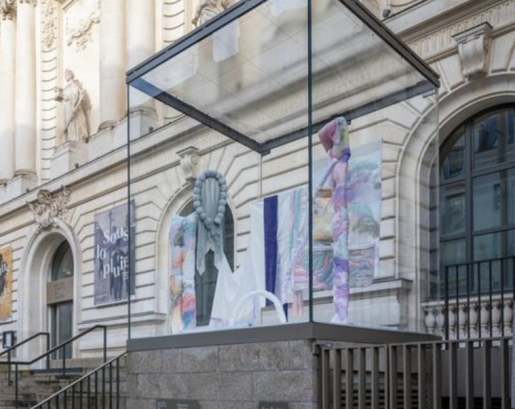 Au Musée d’arts de Nantes, Eva Taulois fait dialoguer les siècles avec son installation « Neurone miroir »