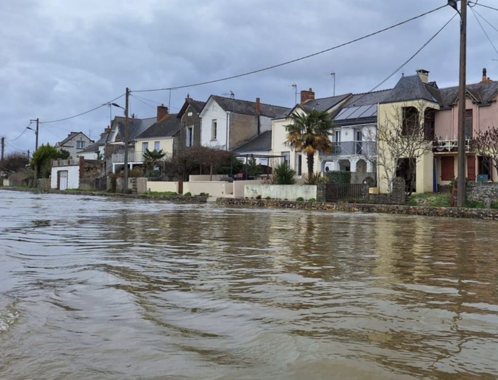 Crue de la Loire : vigilance orange à Nantes, le fleuve pourrait atteindre près de 8 mètres