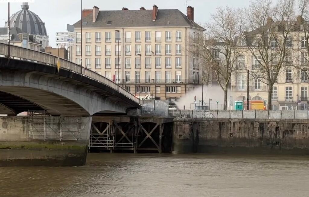 Fuite de gaz à Nantes, quai de la Fosse et pont Anne de Bretagne temporairement fermés