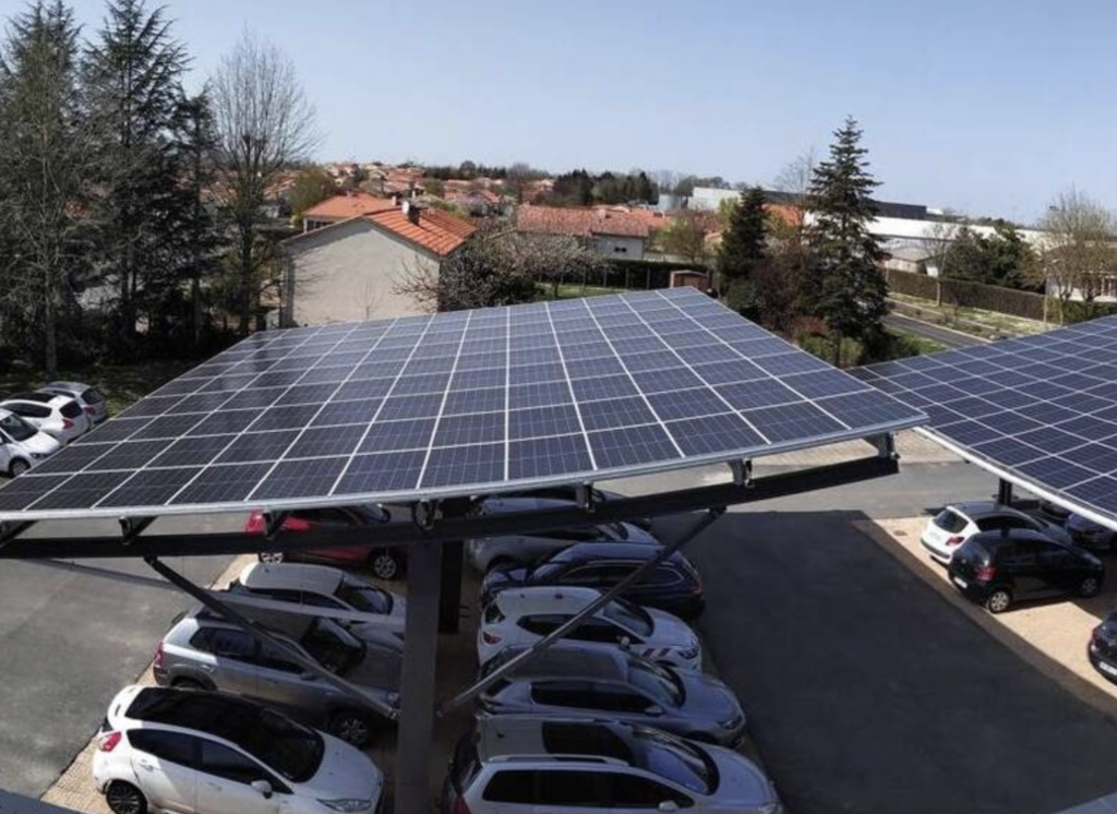 Nantes Métropole : 16 000 m² d’ombrières photovoltaïques sur des parkings d’ici 2027