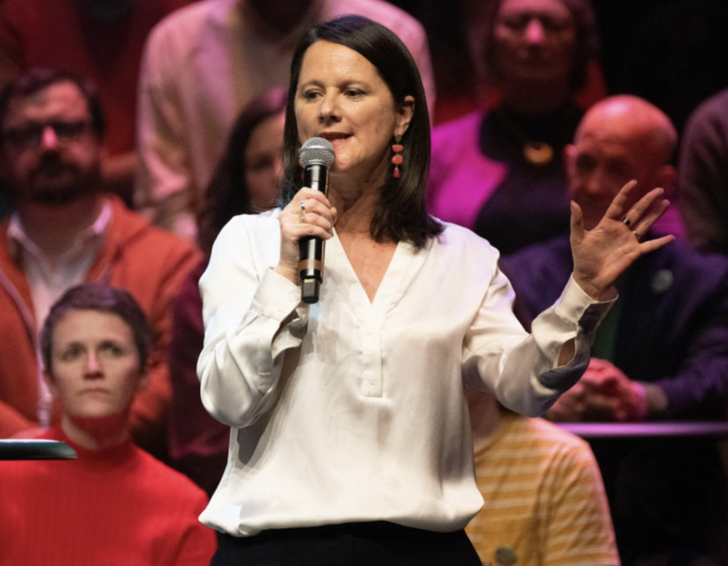 Municipales 2026 à Nantes : Johanna Rolland arrive en tête au premier tour et appelle au rassemblement de la gauche
