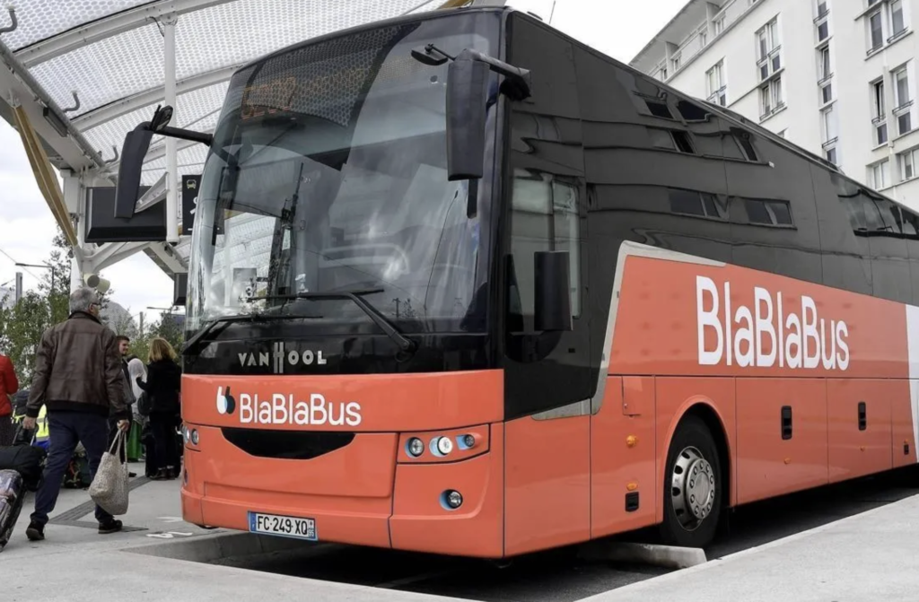 BlaBlaCar Bus : la fin annoncée des autocars, un tournant pour les transports à bas coût