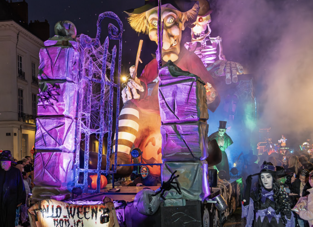 Carnaval de Nantes 2026 : le défilé de nuit revient le 18 avril en centre-ville