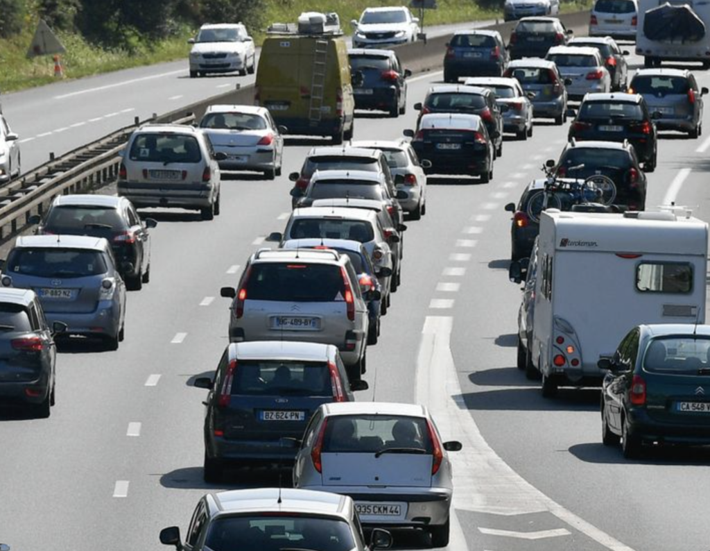 Périphérique de Nantes : un barrage filtrant des artisans des travaux publics ce mardi matin