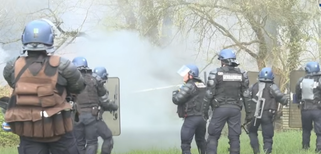 Évacuation de la ZAD de Notre-Dame-des-Landes : l’État condamné à indemniser cinq blessés