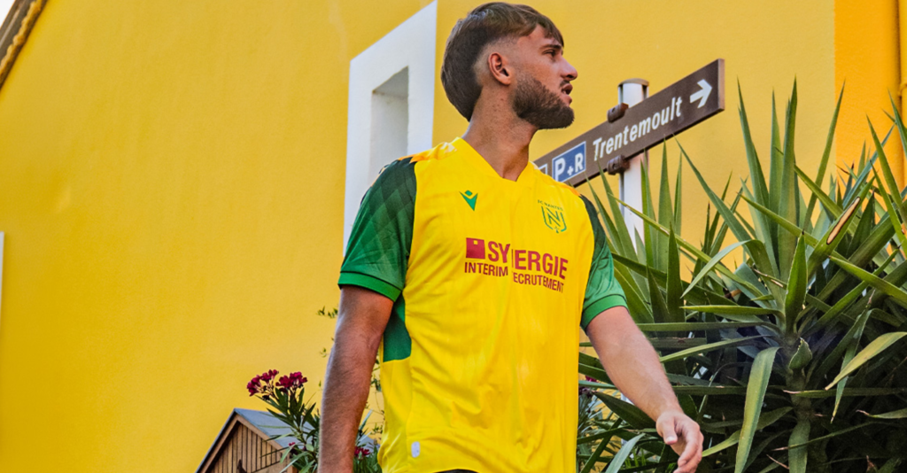 FC Nantes : l’attaquant Killian Corredor rejoint les Canaris jusqu’en 2030