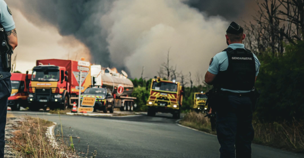 Incendie en Gironde : trois ambulances de Loire-Atlantique mobilisées pour évacuer un Ehpad