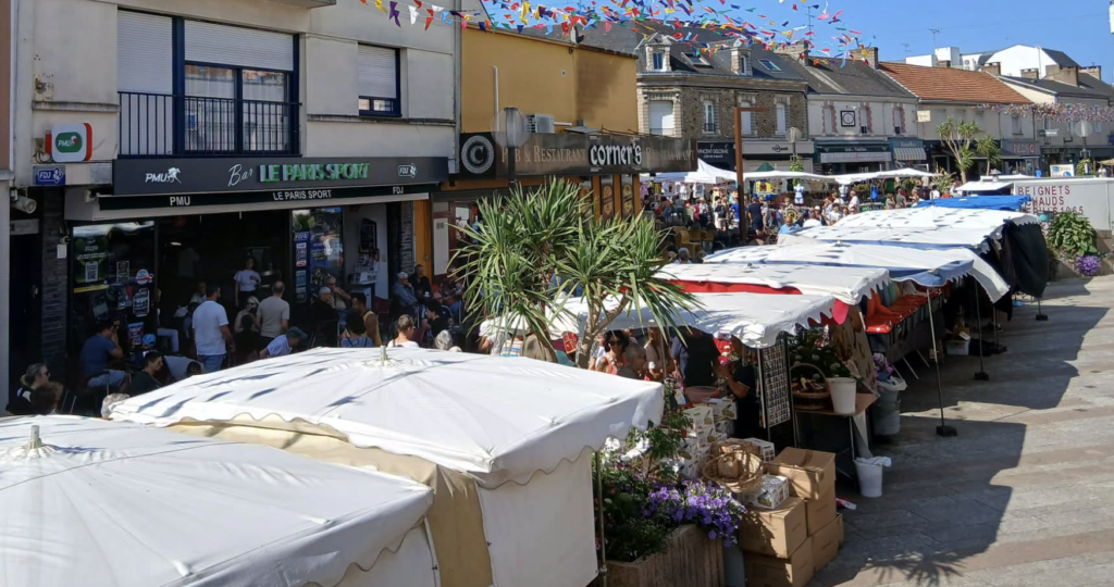 Saint-Brevin-les-Pins : les marchés estivaux animent les différents quartiers