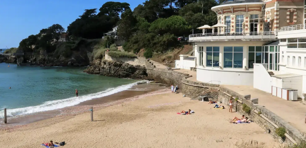 Tourisme en Loire-Atlantique : un mois de juillet en demi-teinte malgré le soleil
