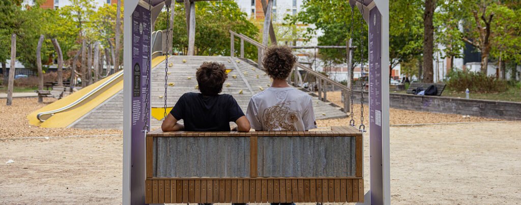 Rezé : trois « bancs du dialogue » testés pendant un an dans l’espace public