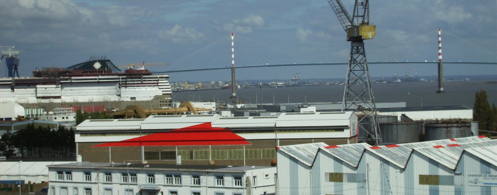 Vue du complexe ville-port de Saint-Nazaire