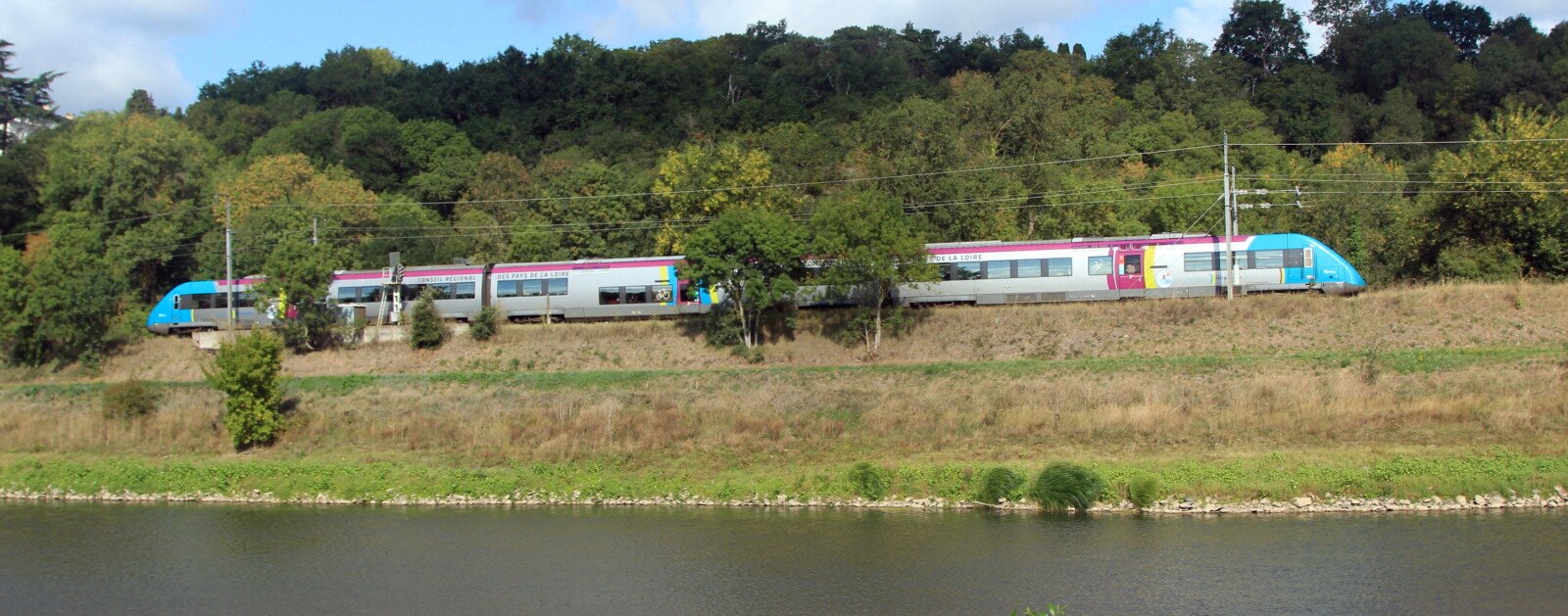 TER Pays de la Loire circulant sur l’axe Angers-Nantes