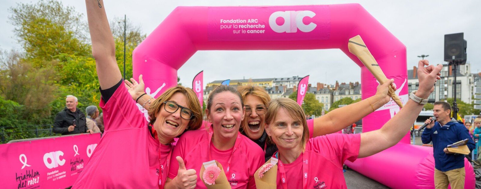Participantes du Triathlon des Roses de Nantes après l’arrivée