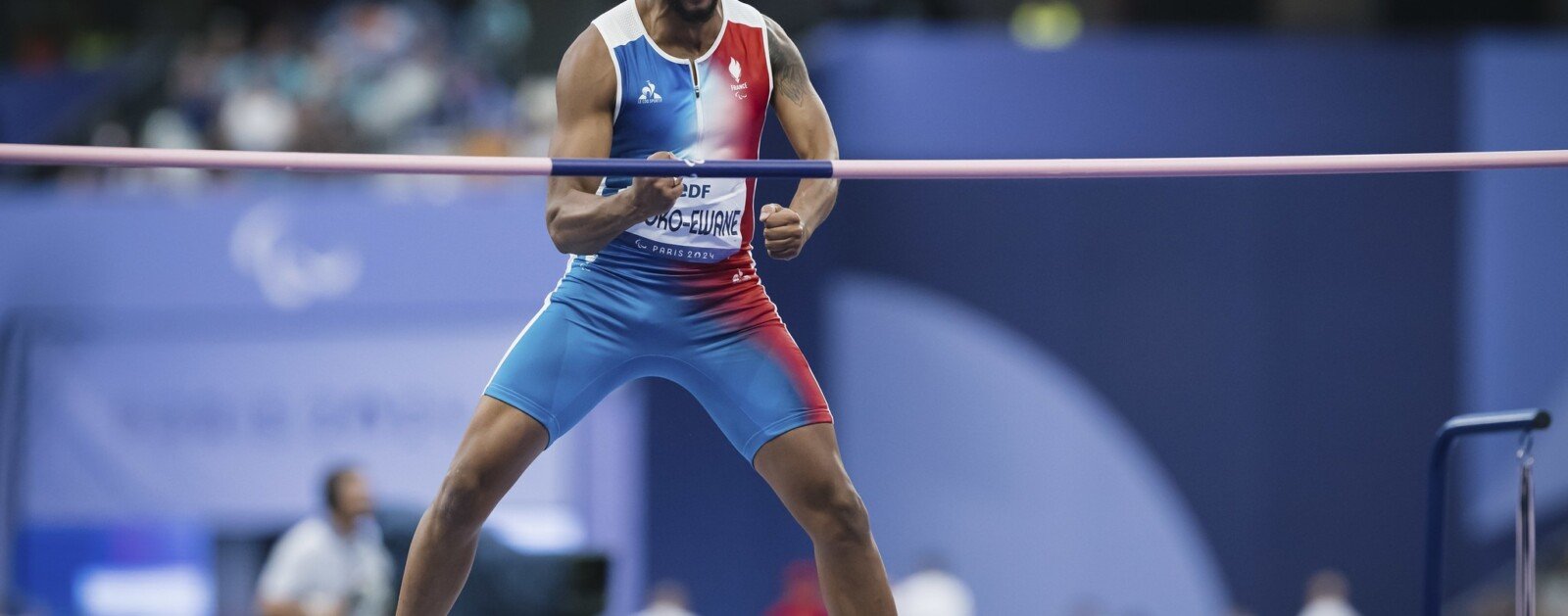 Alexandre Dipoko-Ewané lors de l'épreuve de saut en hauteur T47 aux Jeux paralympiques de Paris 2024, photo d'archive du Comité paralympique et sportif français