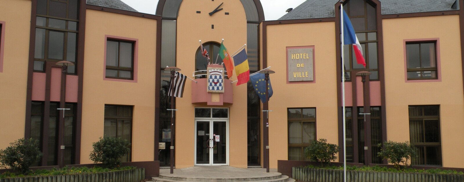 Hôtel de ville de Blain, lieu de consultation de l'enquête publique concernant le PLUi du Pays de Blain, photographie d'archive de 2009