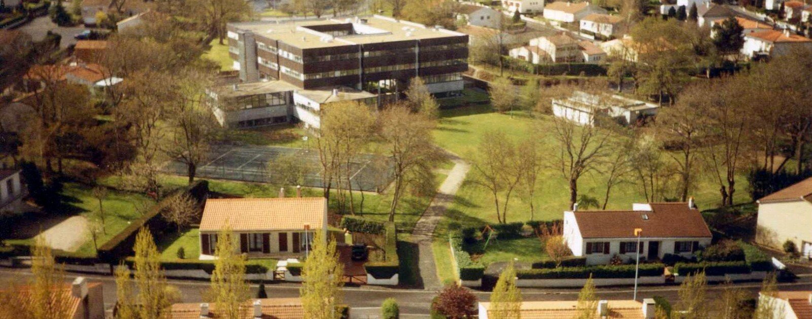 Hôpital de La Roche-sur-Yon, photographie d'archive illustrant le territoire du futur Campus universitaire santé Vendée