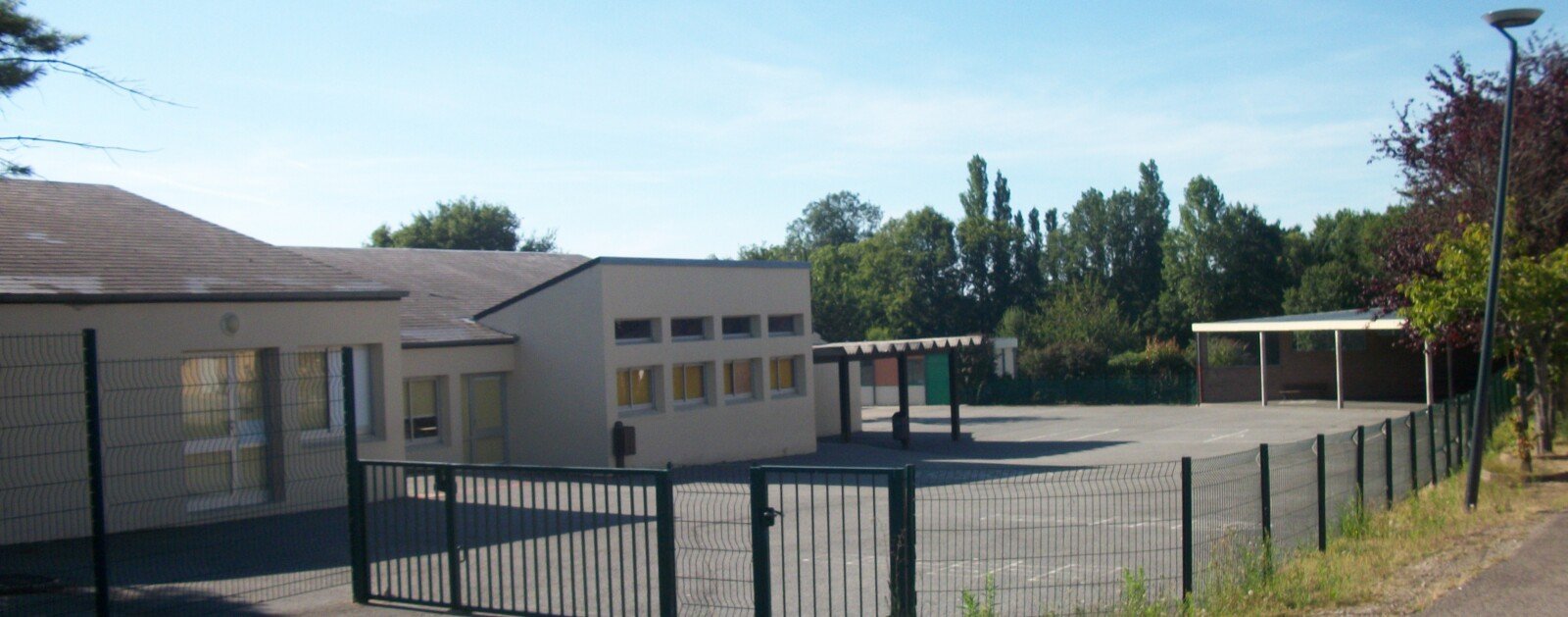 École primaire publique George Sand à Saint-Mars-du-Désert en Loire-Atlantique, photo Amoinet (Wikimedia Commons)