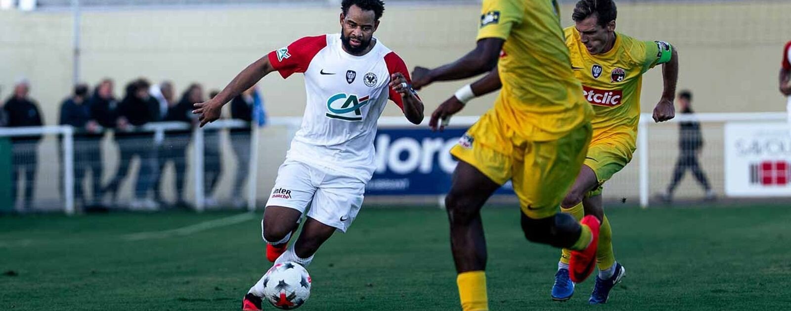 Match de Coupe de France impliquant les Voltigeurs de Châteaubriant au cinquième tour en octobre 2026, photo d'illustration sportive