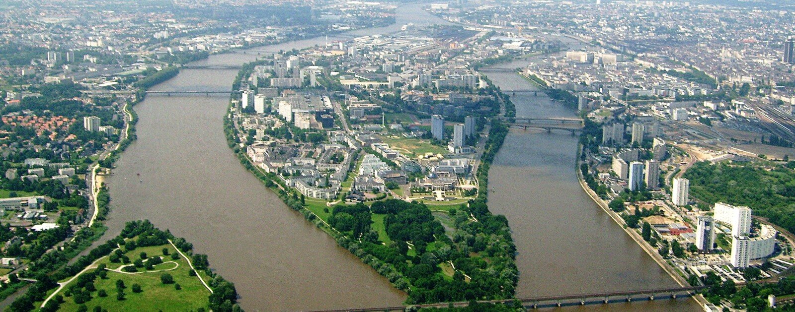 Vue aérienne de l'île de Nantes