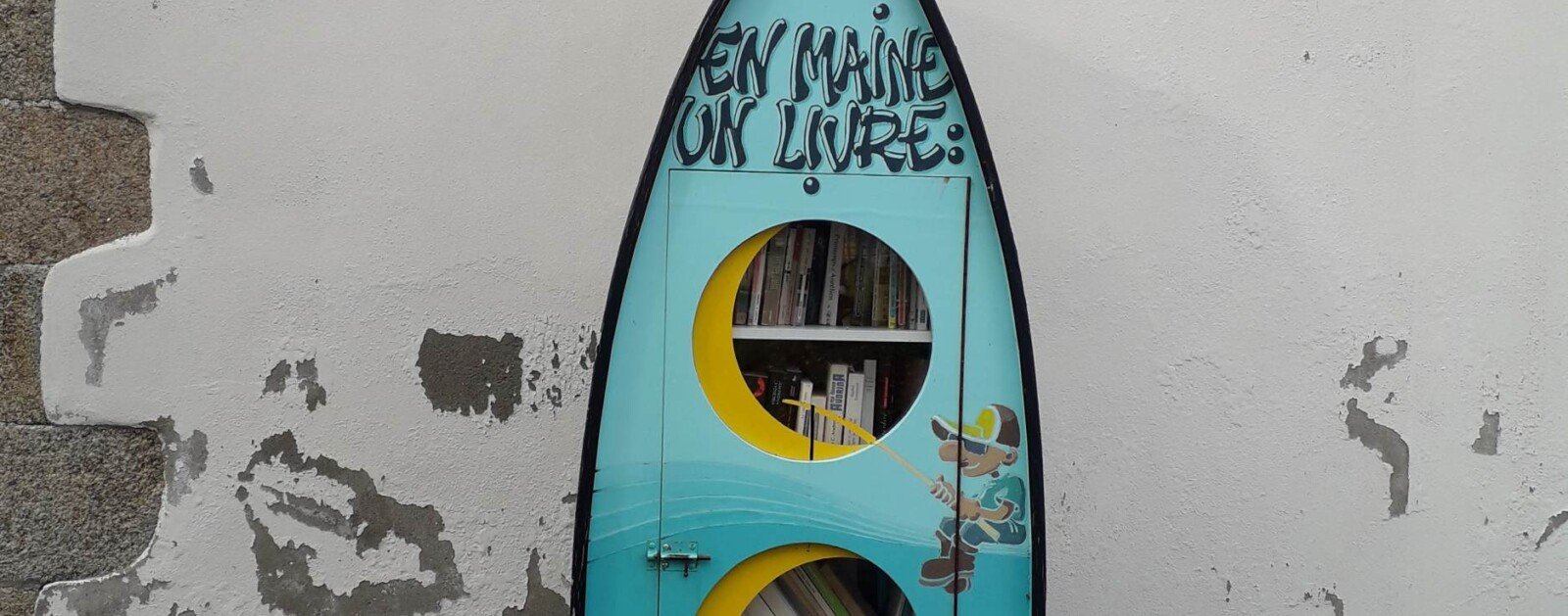 Boîte à livres à Montaigu-Vendée