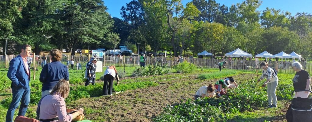 Nantes : la ferme des Dervallières vend ses légumes à prix libre et accompagne l’insertion
