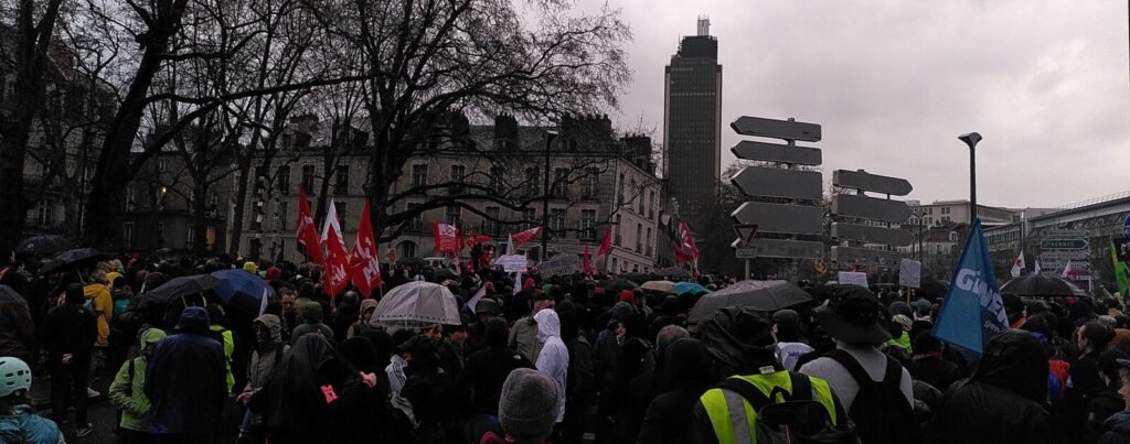 Nantes : le préfet Laurent Hottiaux remercie les CRS mobilisés après les manifestations