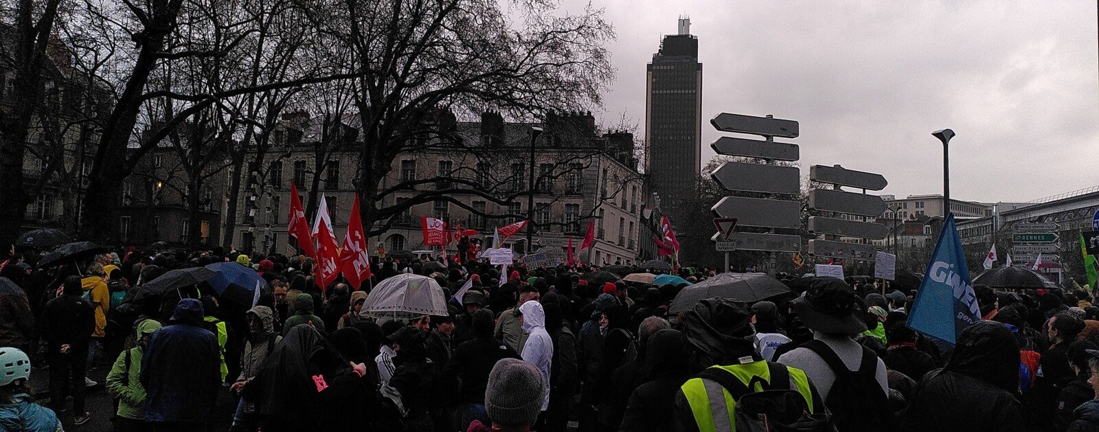 Manifestation dans le centre de Nantes avec présence des forces de l’ordre