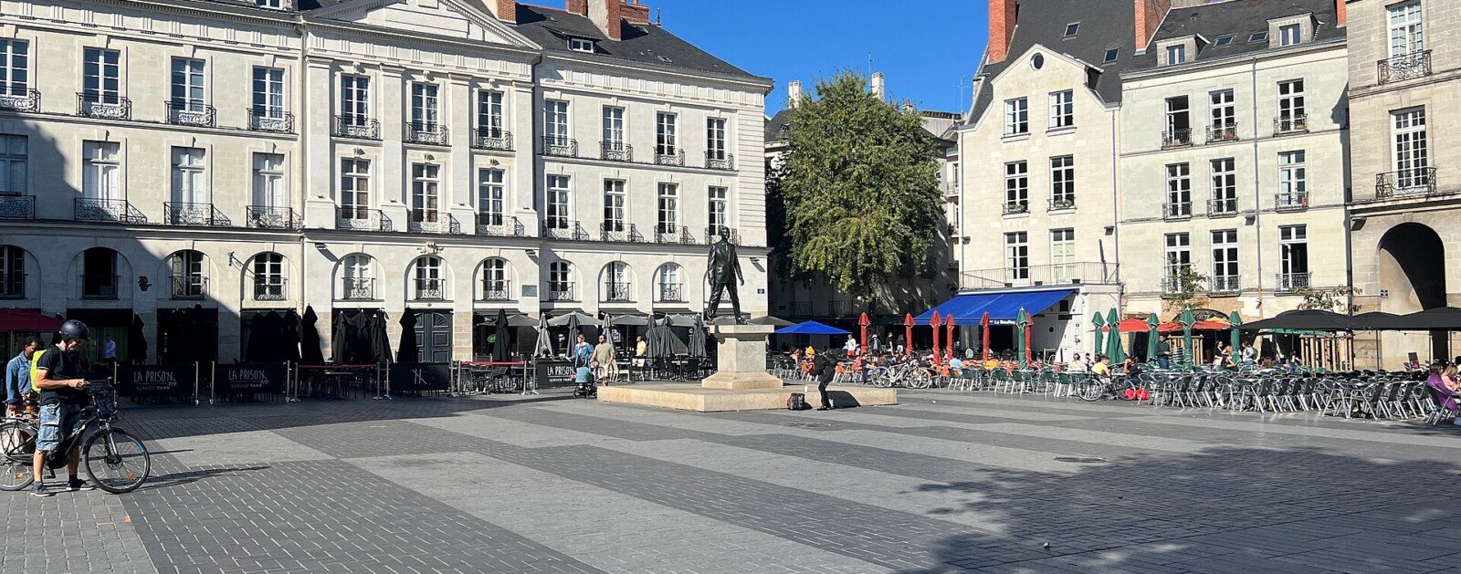 Vue de la place du Bouffay à Nantes en 2022, illustration du secteur cité au conseil municipal au sujet des rats