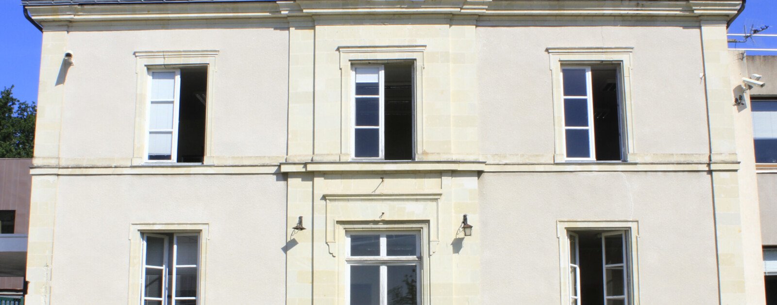 Bâtiment historique de la mairie d'Orvault, photographie patrimoniale