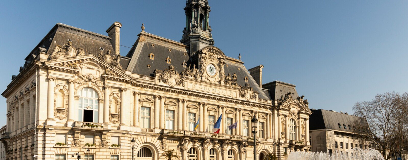 Photo d'illustration d'un bâtiment municipal en France