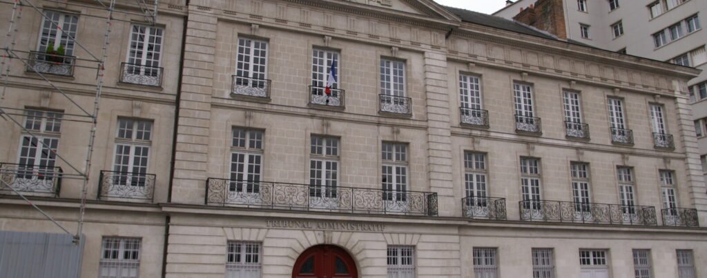 Vendée : après 239 heures de cours perdues, l’État condamné à indemniser une famille